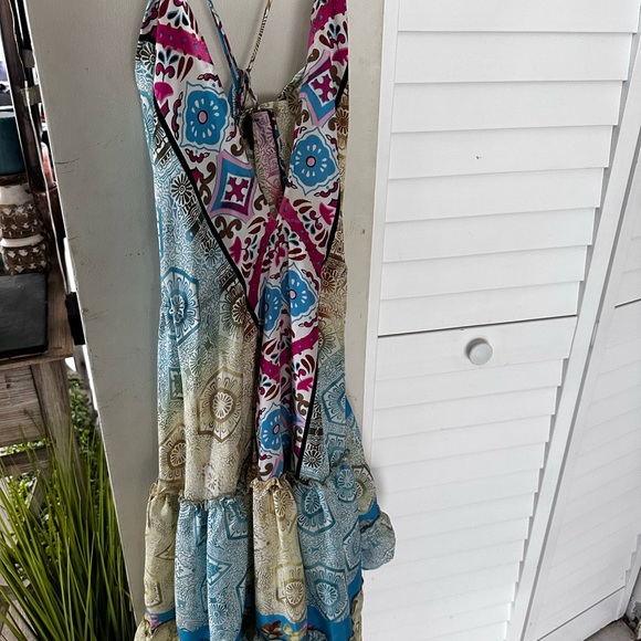 Short dress new with tag - Picture 3 of 3